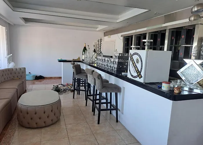 Private In Huge Penthouse 1st Line Puerto Banus, Incredible Views, Jacuzzis