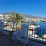 Private In Huge Penthouse 1st Line Puerto Banus, Incredible Views, Jacuzzis Homestay Marbella