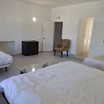 Private In Huge Penthouse 1st Line Puerto Banus, Incredible Views, Jacuzzis Homestay *