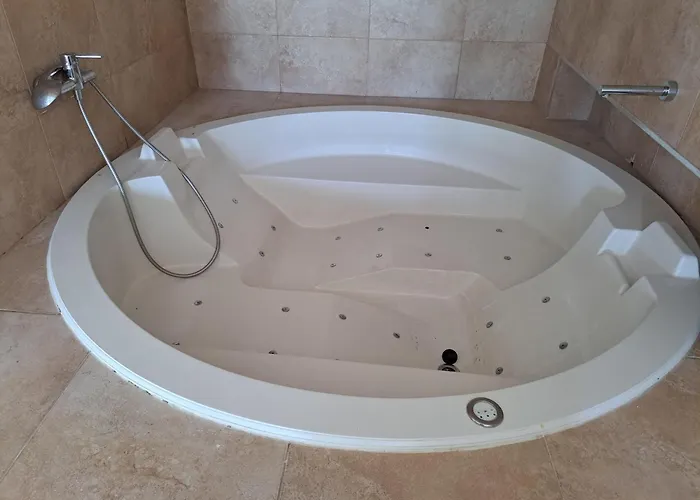 Private In Huge Penthouse 1st Line Puerto Banus, Incredible Views, Jacuzzis * Marbella