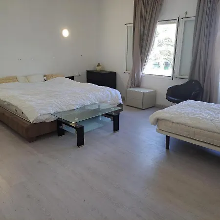 Private In Huge Penthouse 1st Line Puerto Banus, Incredible Views, Jacuzzis *