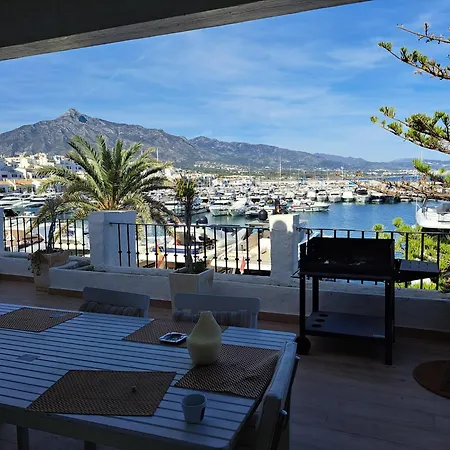 Private In Huge Penthouse 1st Line Puerto Banus, Incredible Views, Jacuzzis * מארבלה